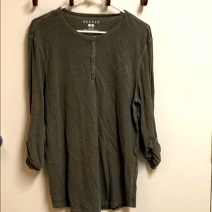 Medium vintage look long sleeve tee